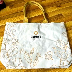 💚5 Circle by Malia Tote
